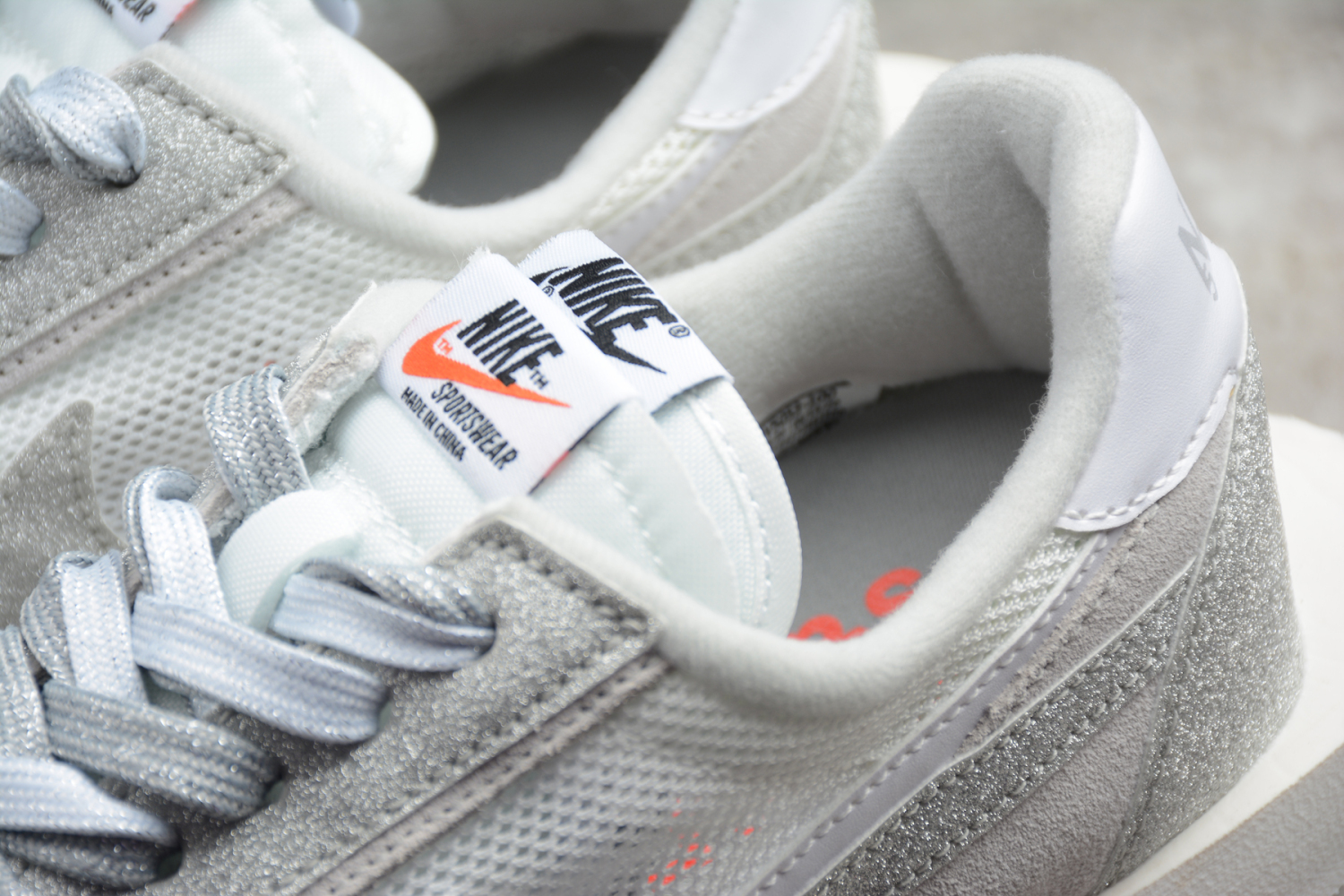 Sacai x Nike LDWaffle White Bright White BV5053-100