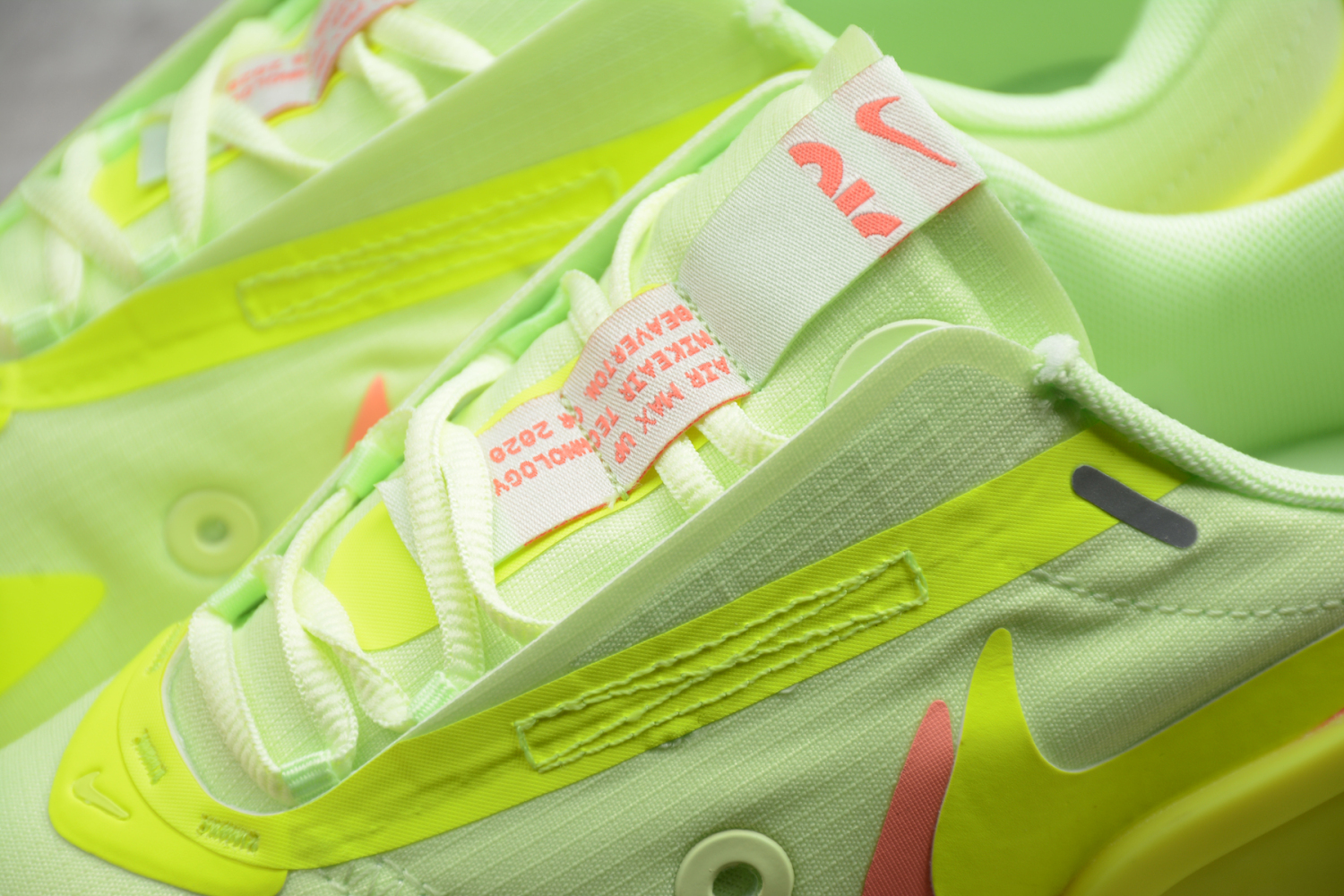 NIKE AIR MAX UP BARELY ATOMIC CK7173-700
