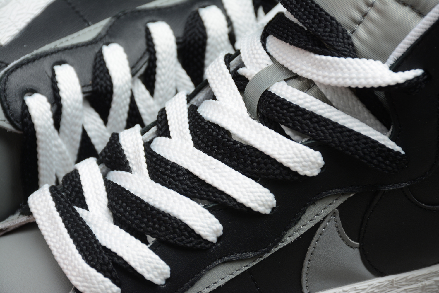 Sacai x Nike Blazer Mid Triple White BV0072-003