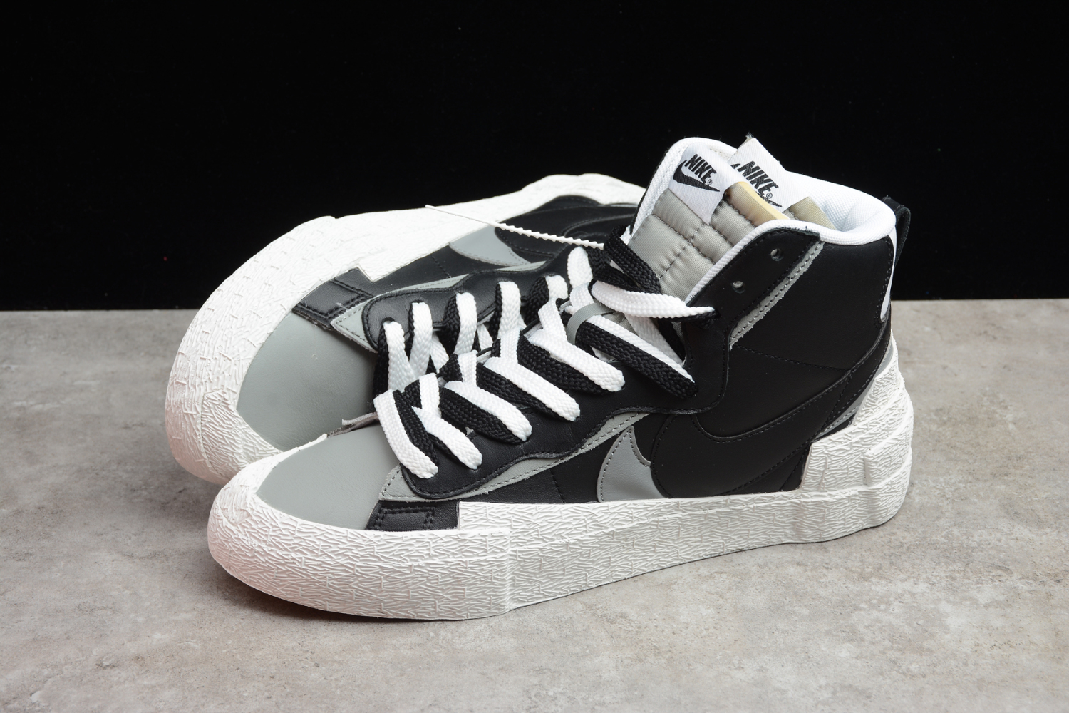 Sacai x Nike Blazer Mid Triple White BV0072-003