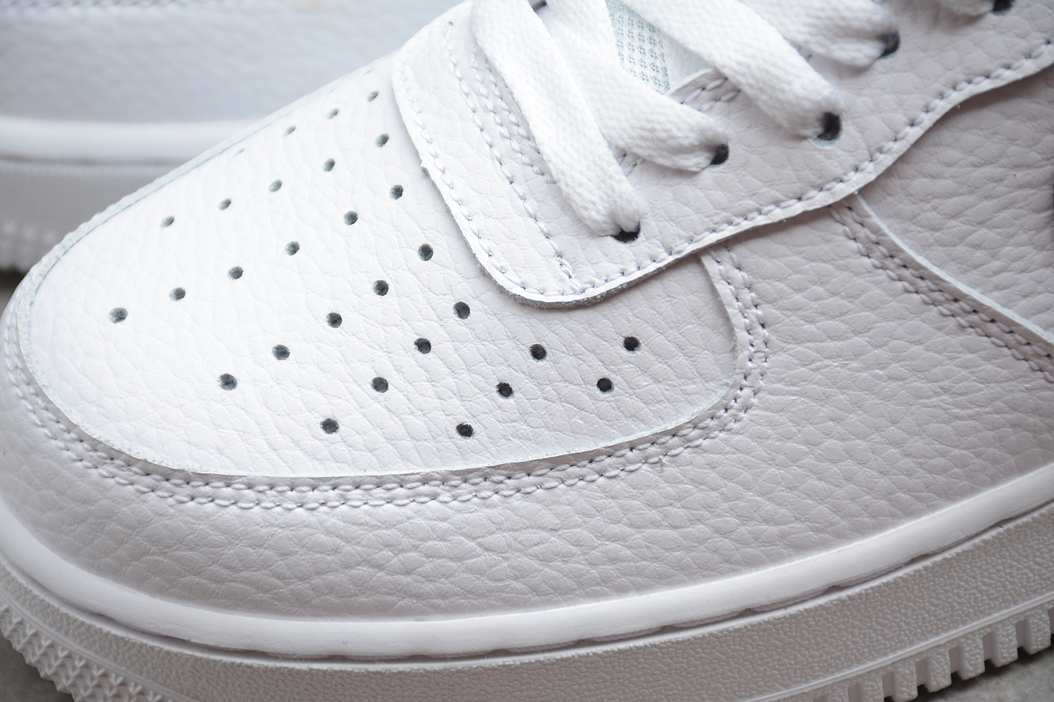 Nike Air Force 1 Low 