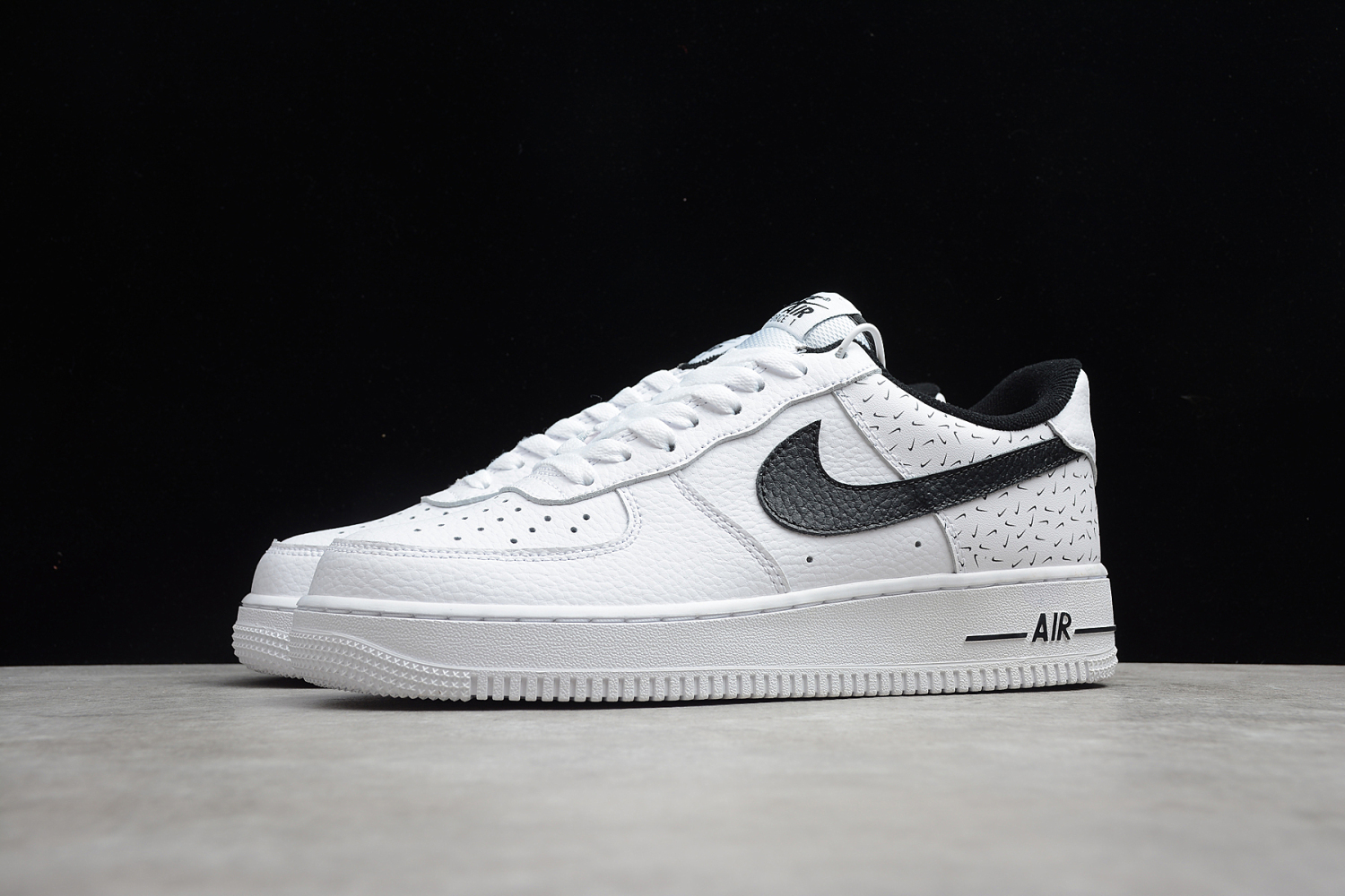 Nike Air Force 1 Low 
