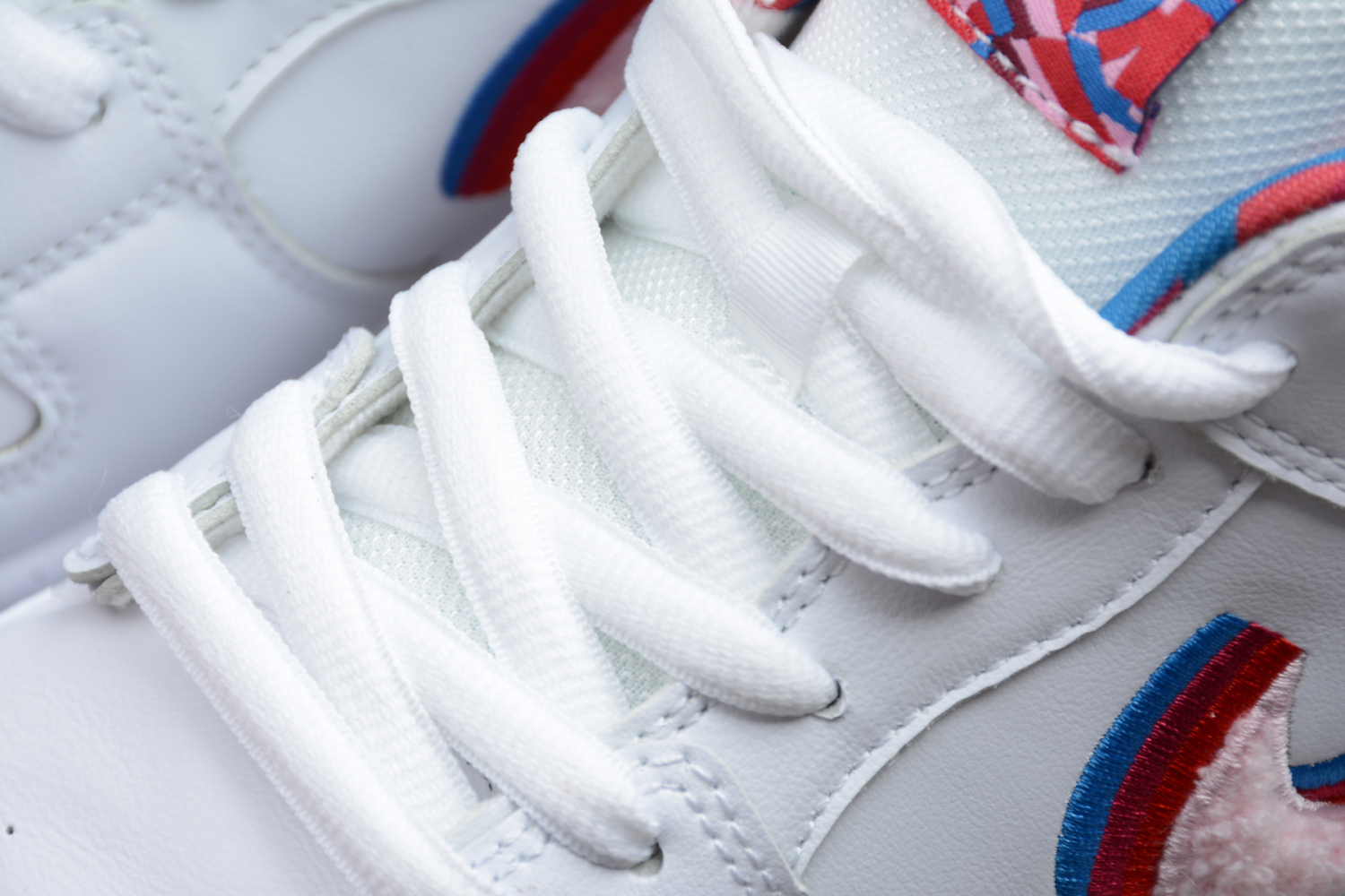Nike SB Dunk Low Parra CN4504-100