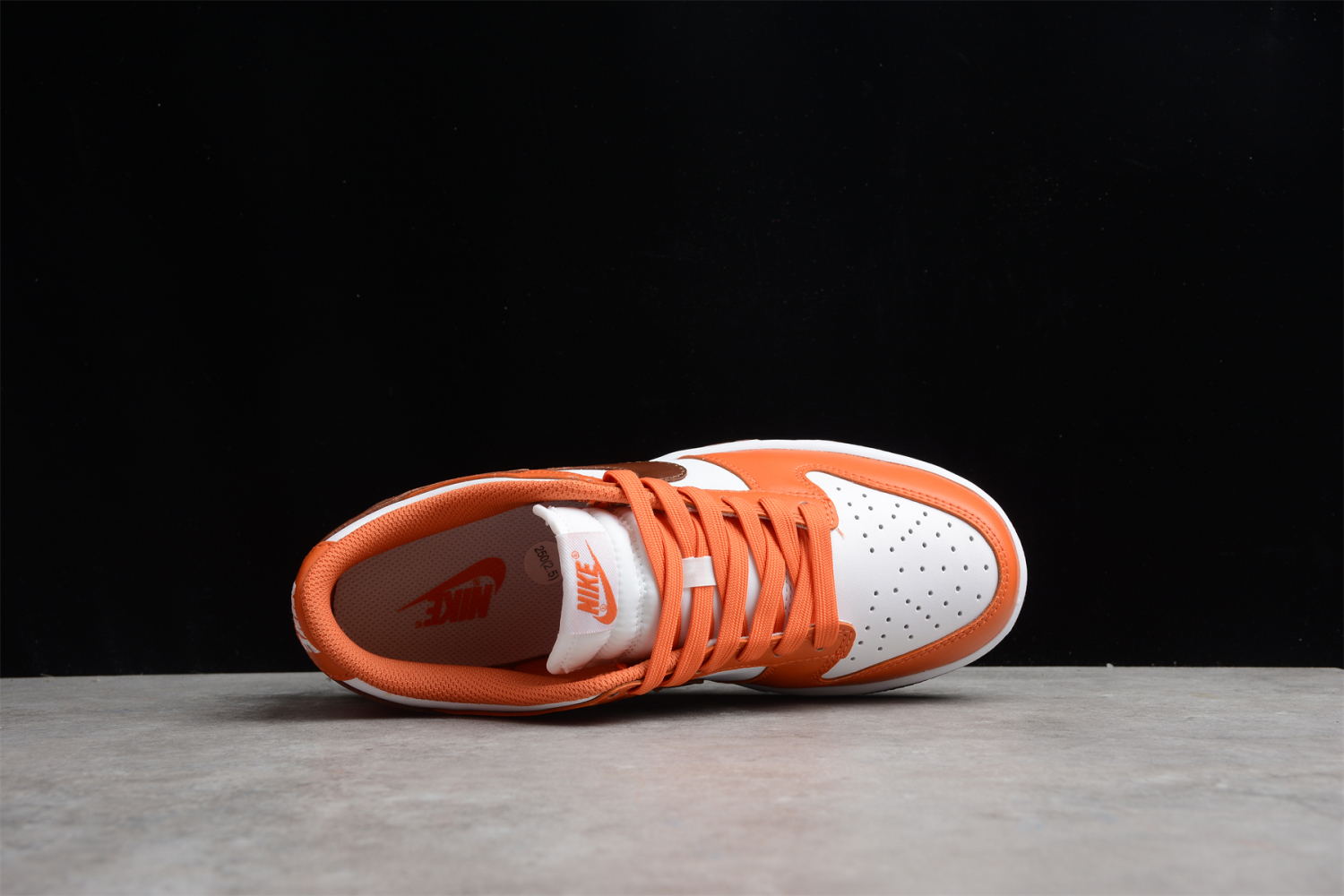 Nike Dunk Low Bronze Eclipse (W)  DQ4697-800