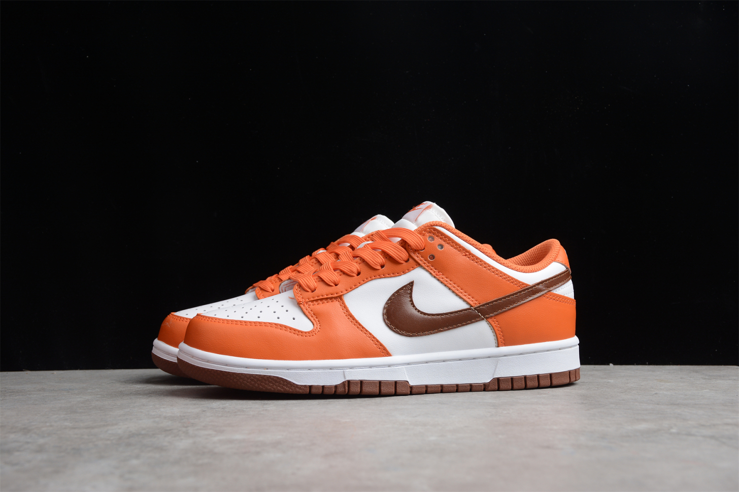 Nike Dunk Low Bronze Eclipse (W)  DQ4697-800