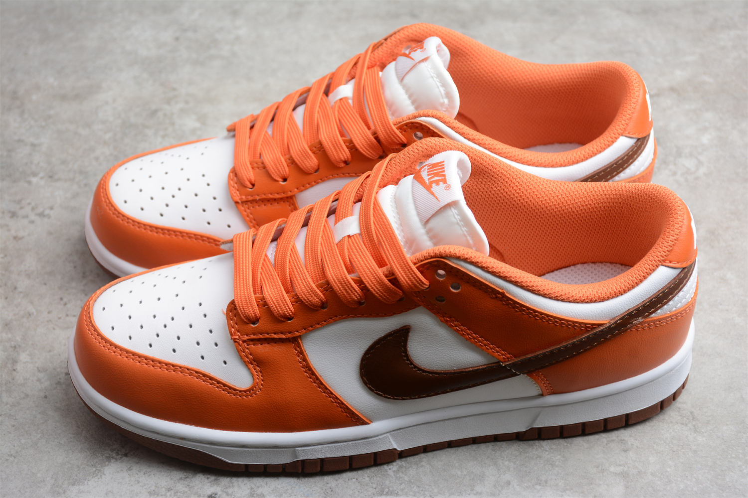 Nike Dunk Low Bronze Eclipse (W)  DQ4697-800