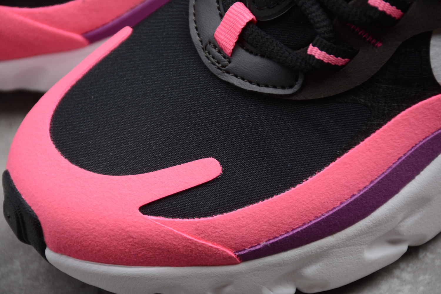 Air Max 270 React GS 