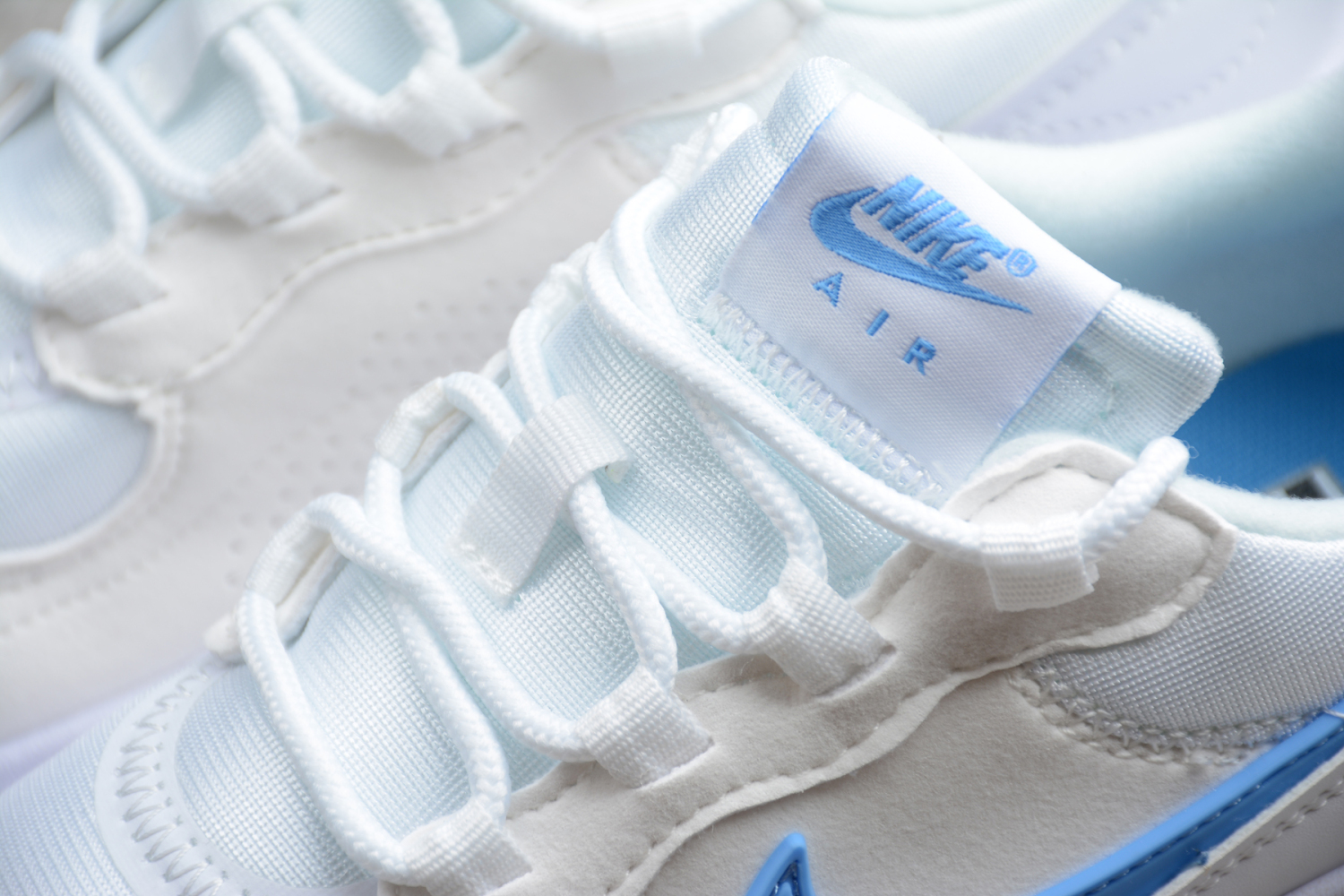Nike Air Max Verona Summit White Sail (W) CZ6156-101