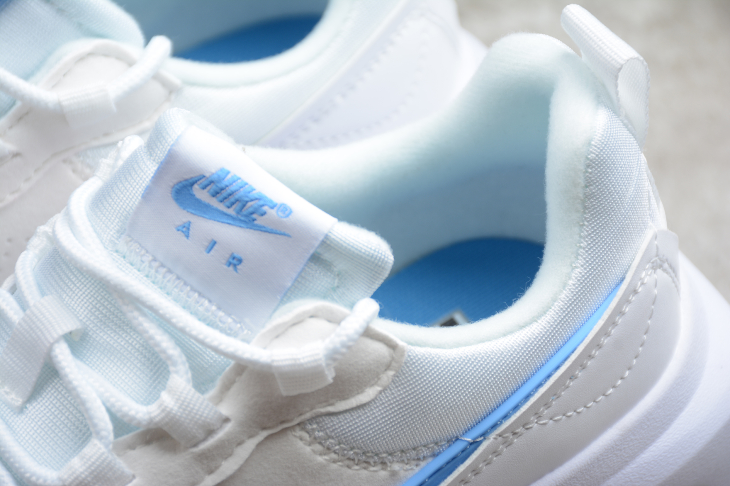 Nike Air Max Verona Summit White Sail (W) CZ6156-101