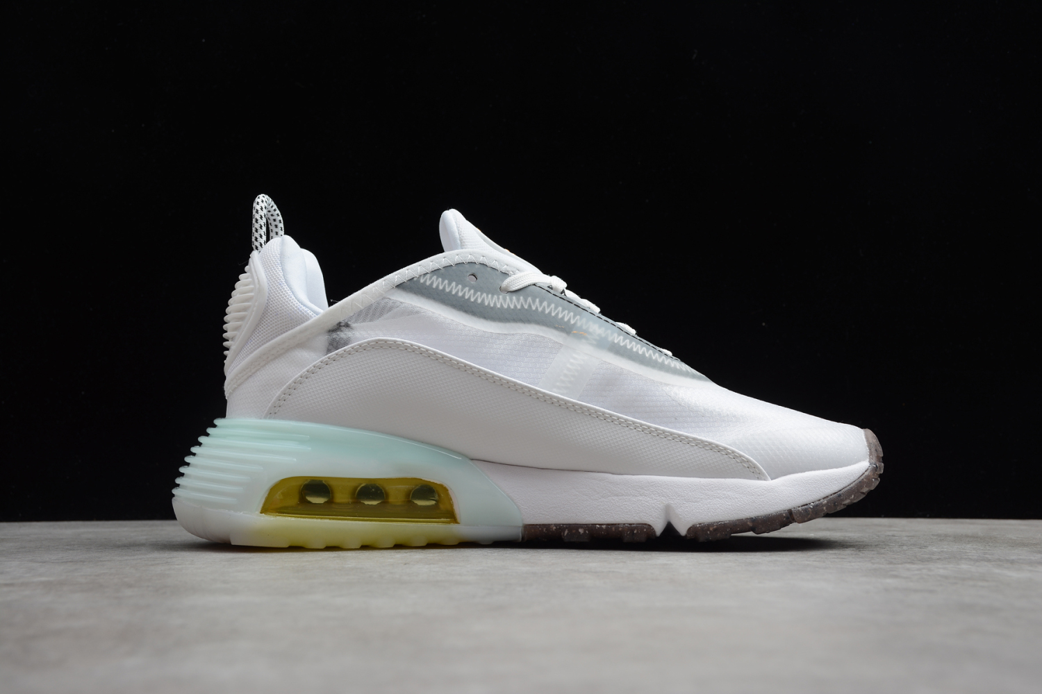 Nike Air Max 2090 White Orange DA1502-100