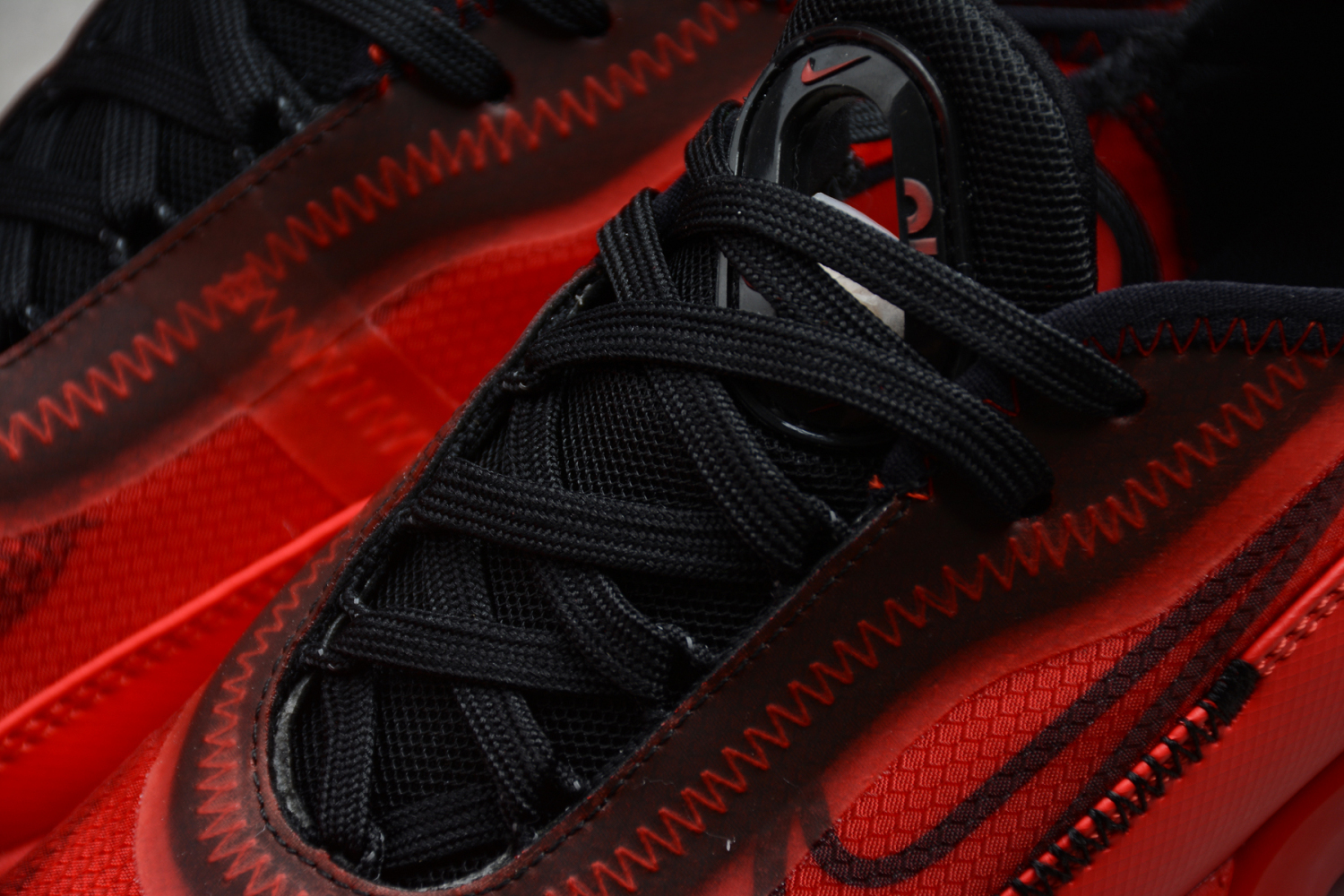 Nike Air Max 2090 Bred DC1851-600