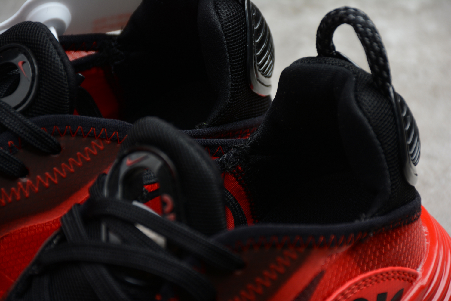 Nike Air Max 2090 Bred DC1851-600