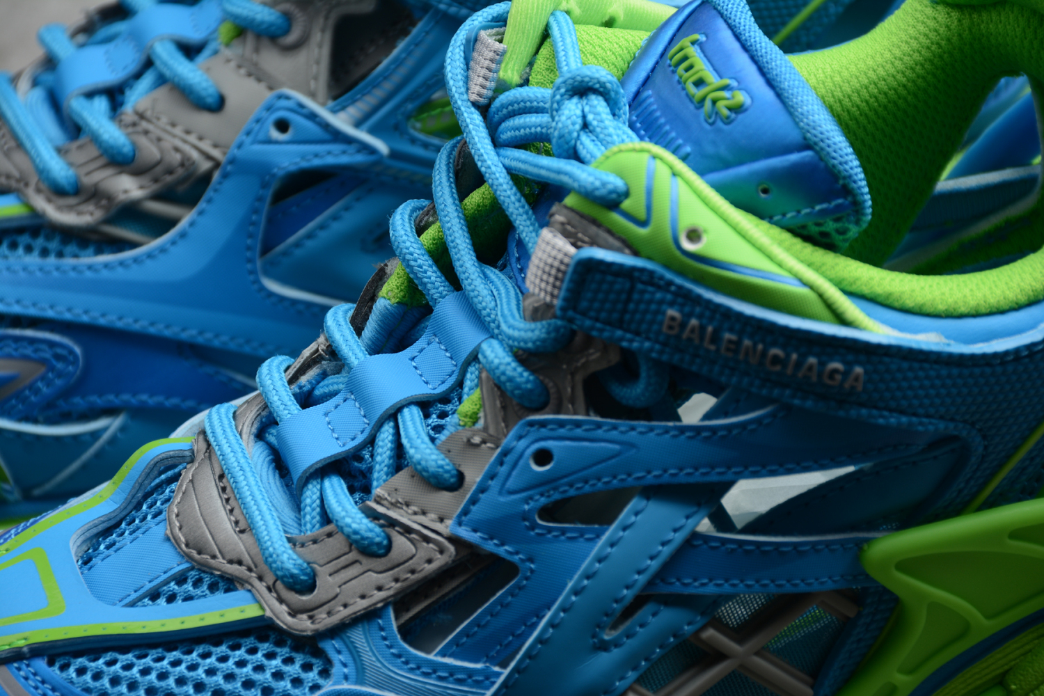 Bal**ci*ga Track.2 Open Trainers Sneaker568615-W2GN3-4030
