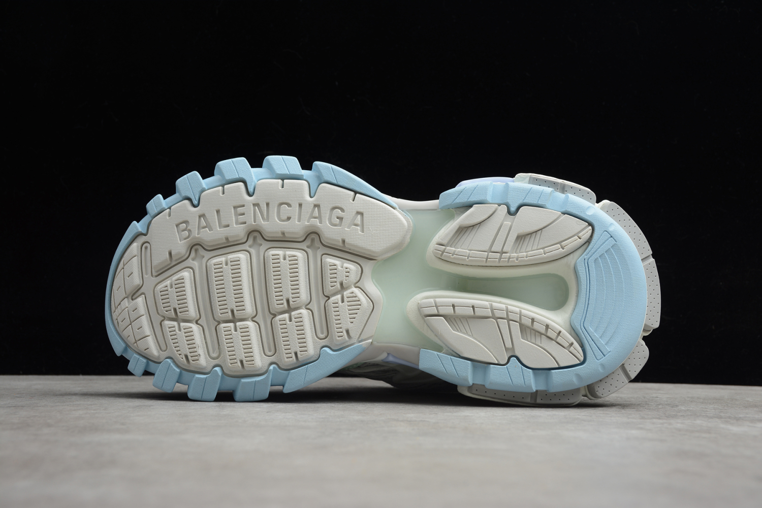 Bal**ci*ga TRACK.2 OPEN Sneakers - White  568615-W2GN3-9045