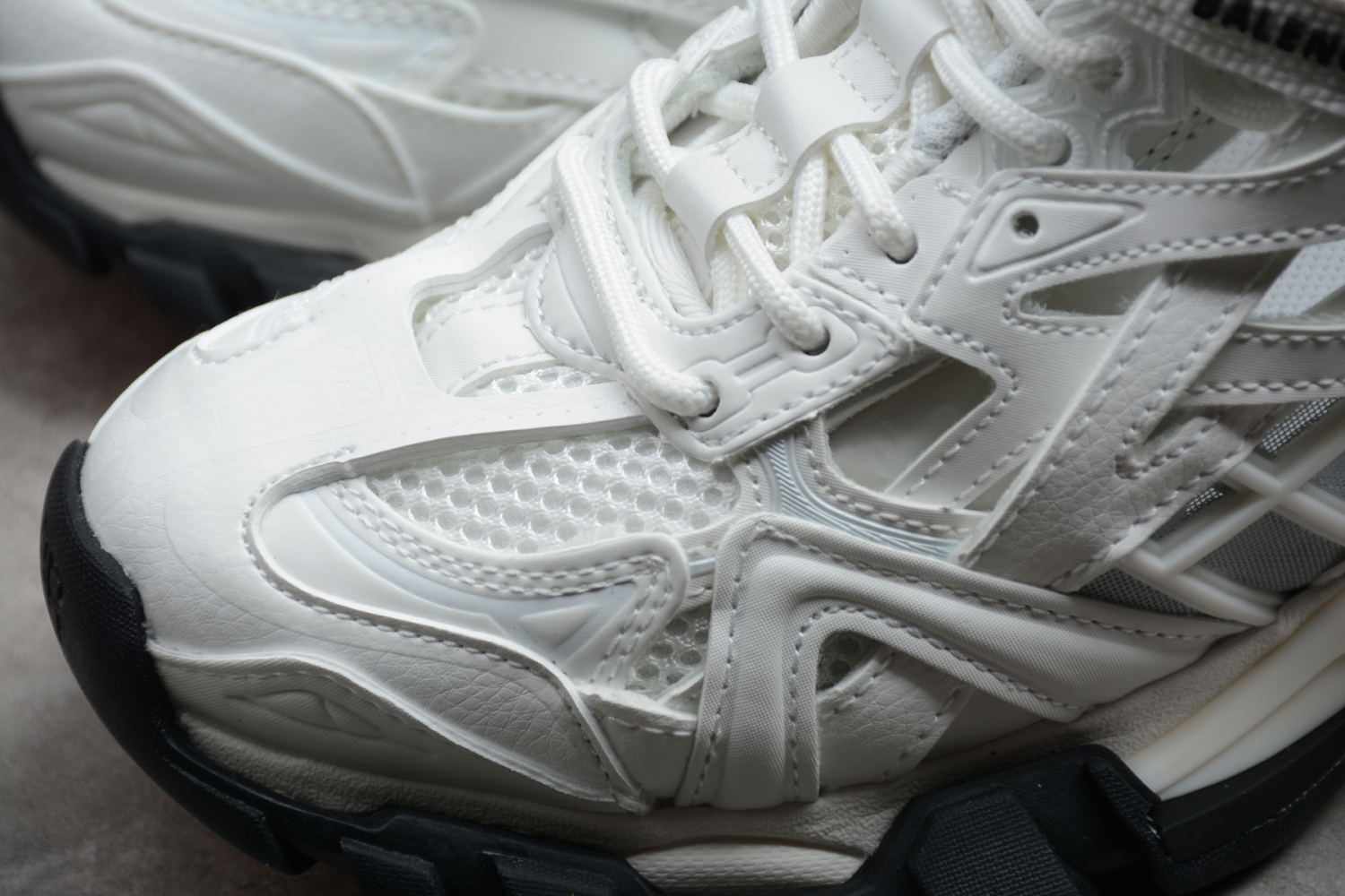 Bal**ci*ga Track.2 Open Trainers Sneaker 568615-W2GN3-9610