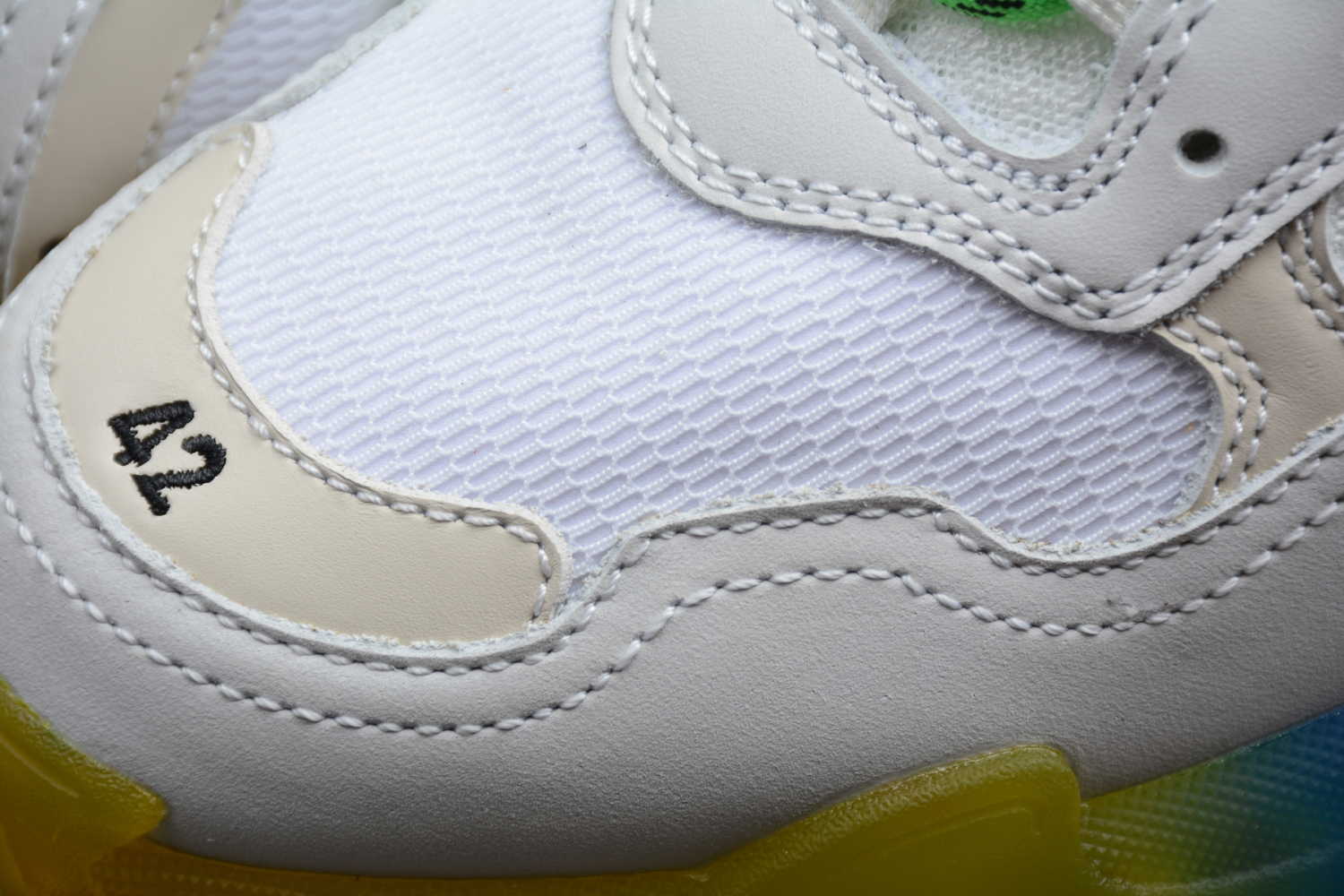 Bal**ci*ga Triple S White Multi-Color Ecba800616H