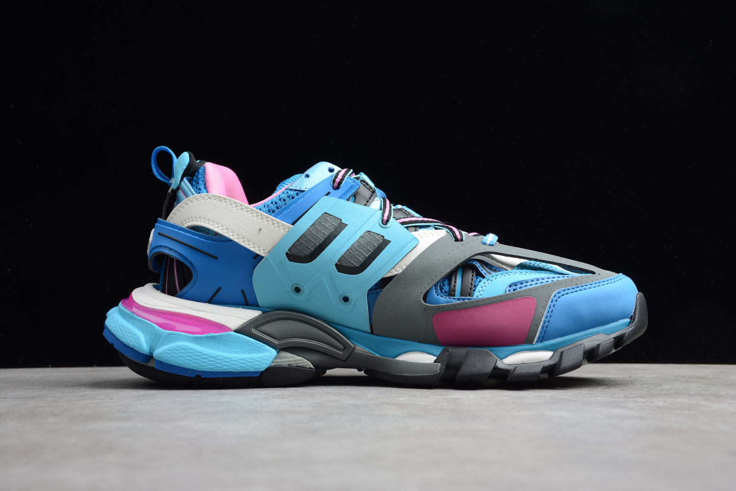 Bal**ci*ga Track Low Top Blauw / Grijs / Roze Schoenen - ECBA8041331