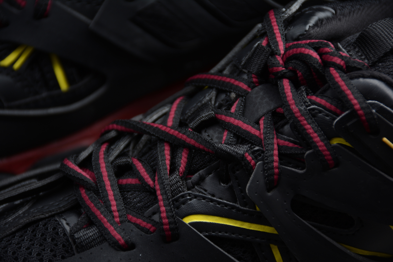 Bal**ci*ga 3.0 Triple S Sneaker Shoe Black Yellow ECBA8001831