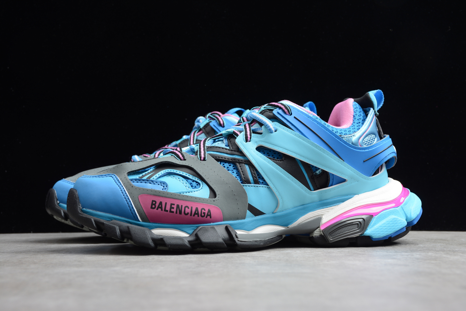 Bal**ci*ga Track Low Top Blauw / Grijs / Roze Schoenen - ECBA8041331