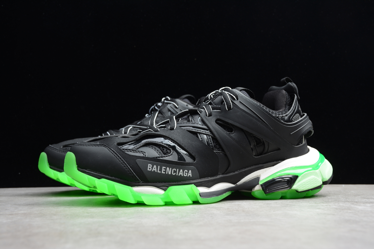 Bal**ci*ga sneakers TESS.S.GOMMA black fluorescent sole ECBA80401311