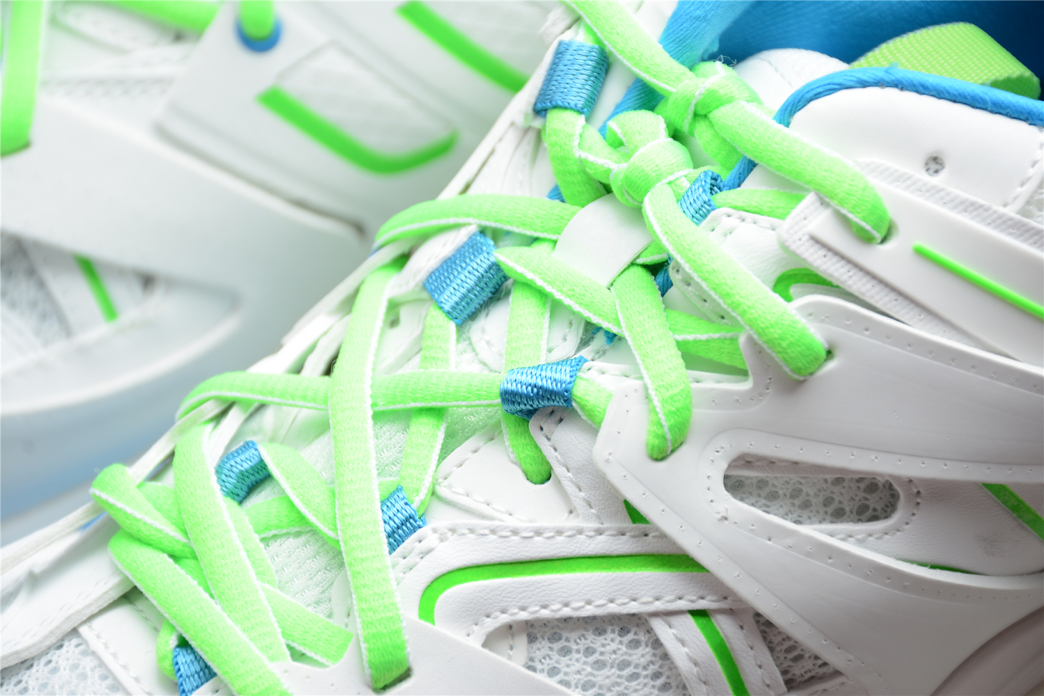 Bal**ci*ga Track Sneaker White/Blue/Green 542023-W2BC3-0285