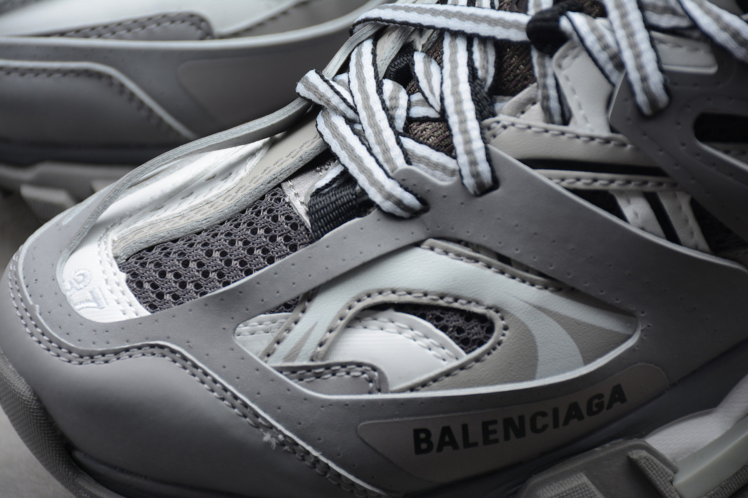Bal**ci*ga Track Led Trainers 3.0 Shoes Grey Black ECBA8002884