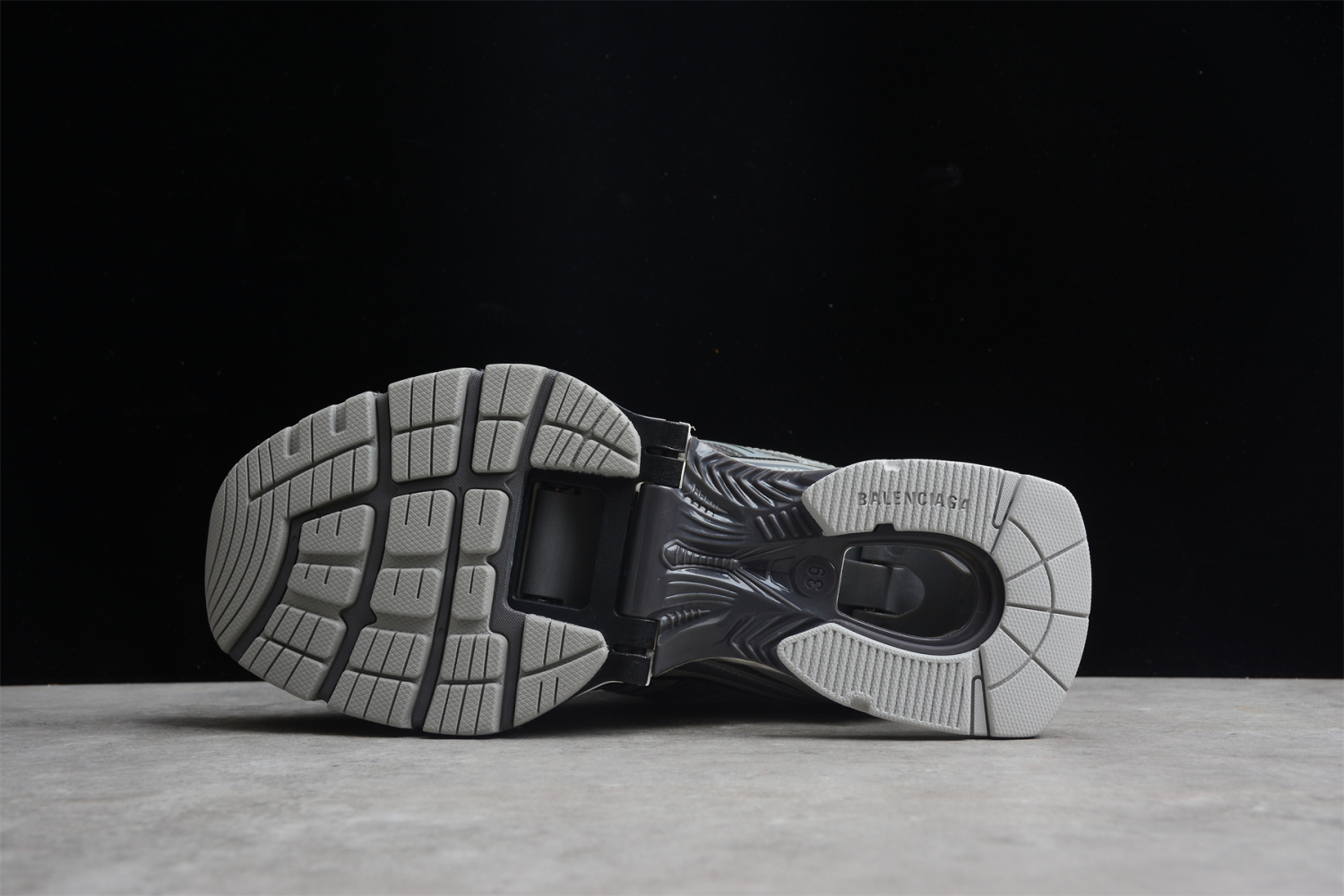 Bal**ci*ga  X-Pander 6.0 grey  653870-W2RA3-1212