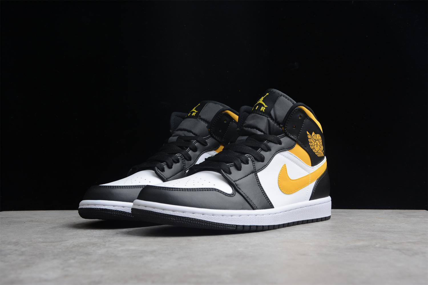 Jordan 1 Mid White Pollen Black 554724-177