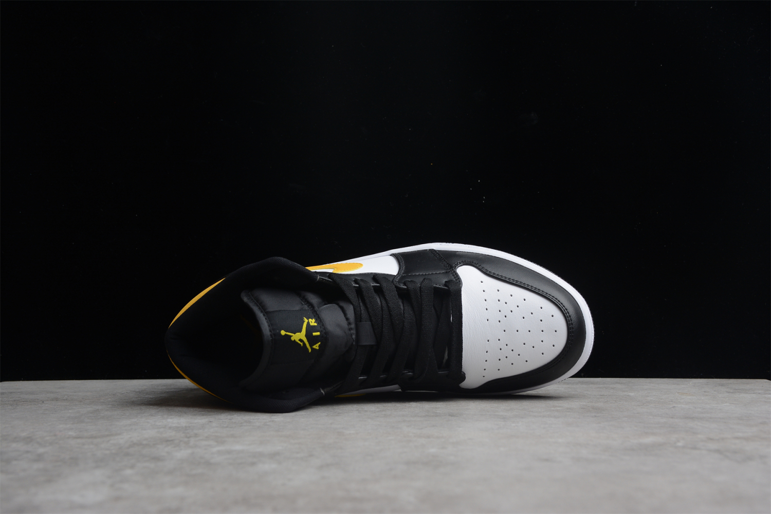Jordan 1 Mid White Pollen Black 554724-177