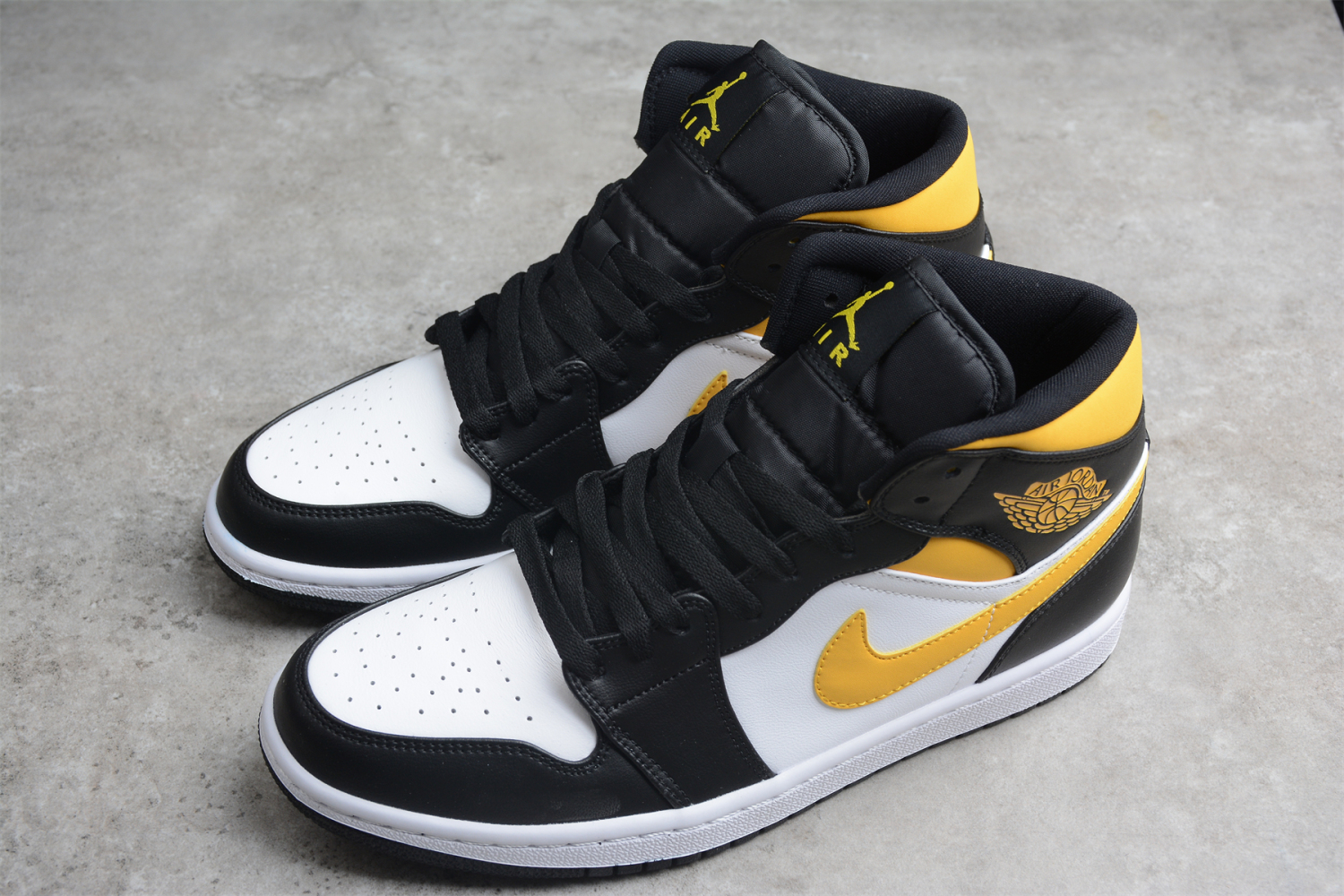 Jordan 1 Mid White Pollen Black 554724-177