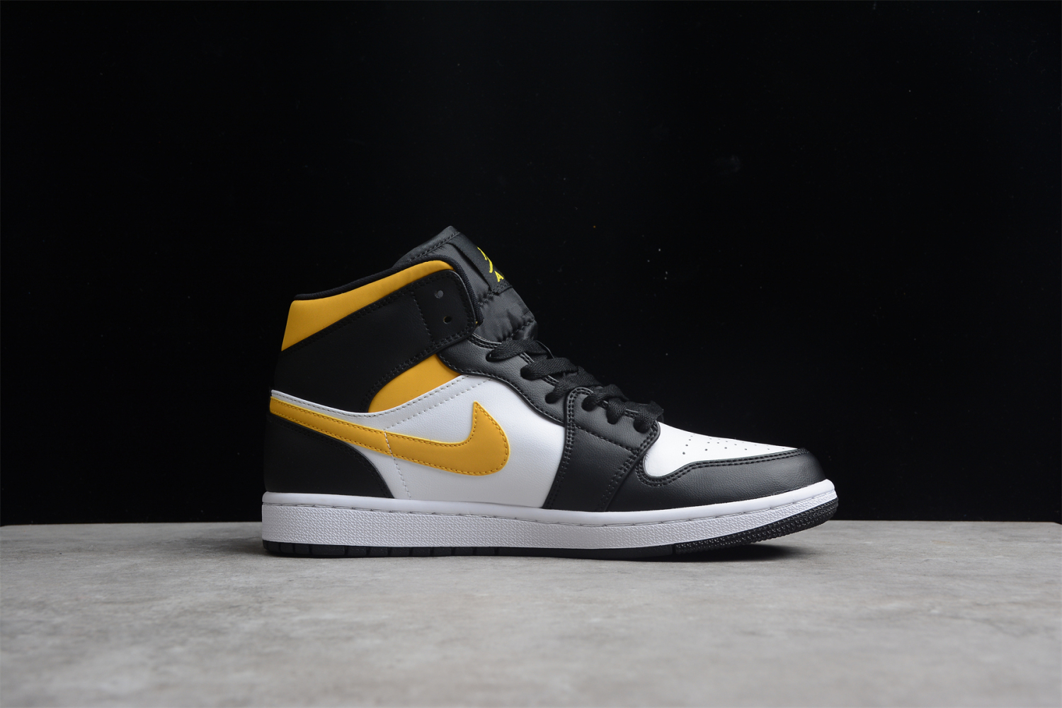 Jordan 1 Mid White Pollen Black 554724-177