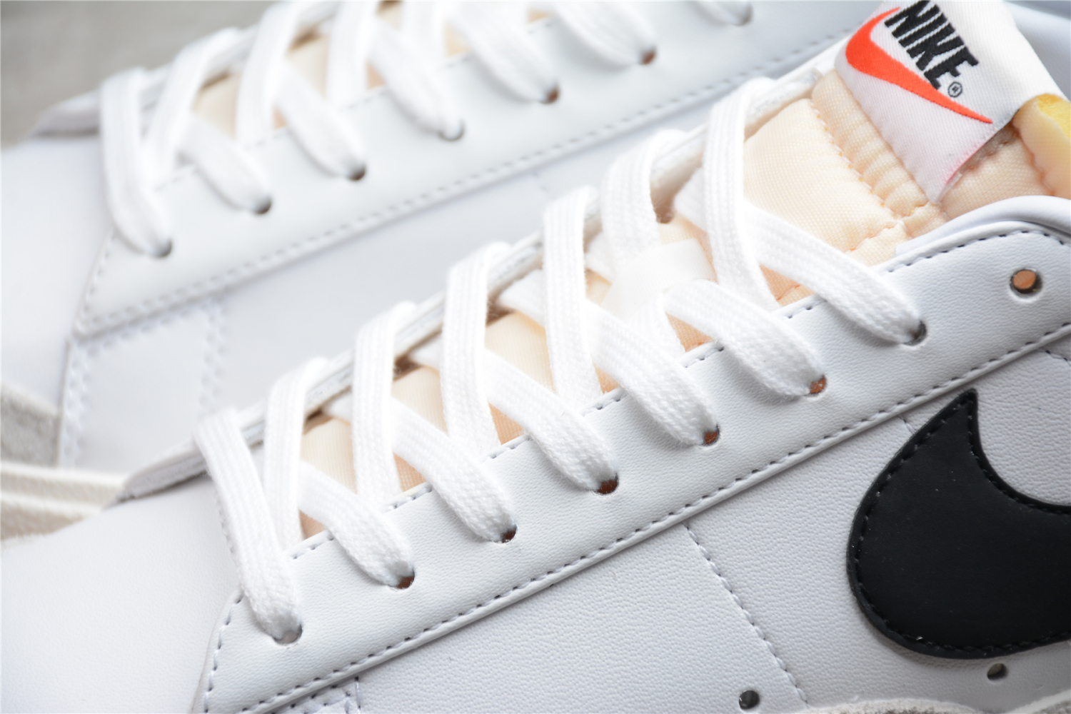Nike Blazer Low 