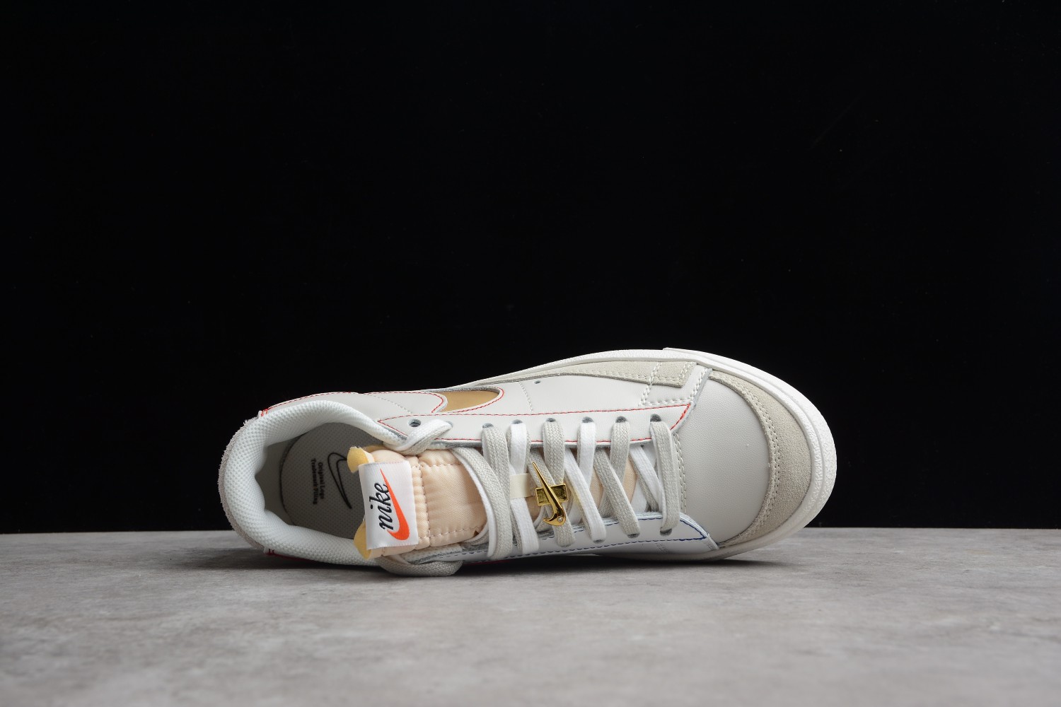 Nike Blazer Low 