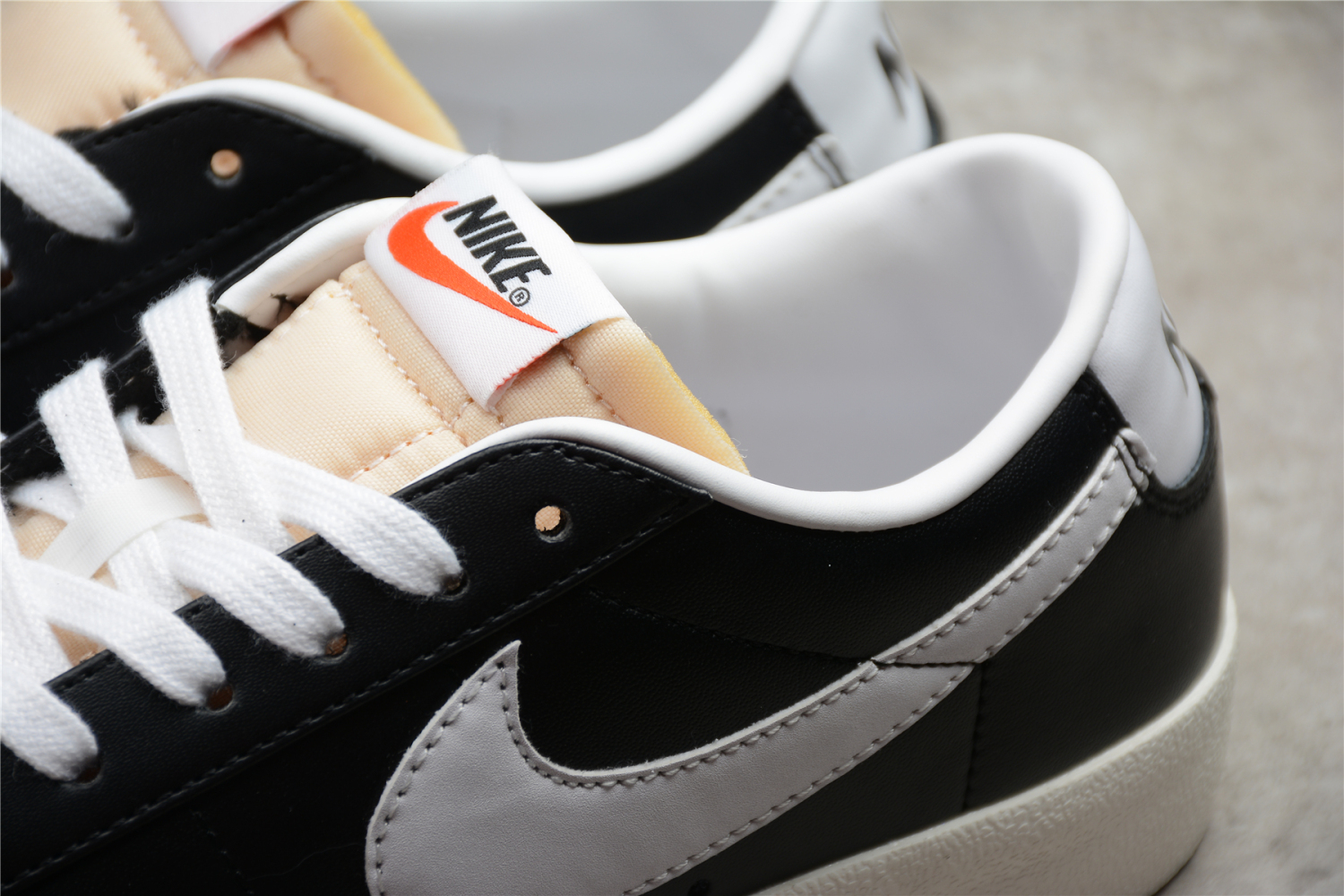 Nike Blazer Low 