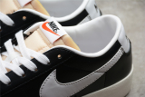 Nike Blazer Low '77 Vintage (black / white) DA6364-001