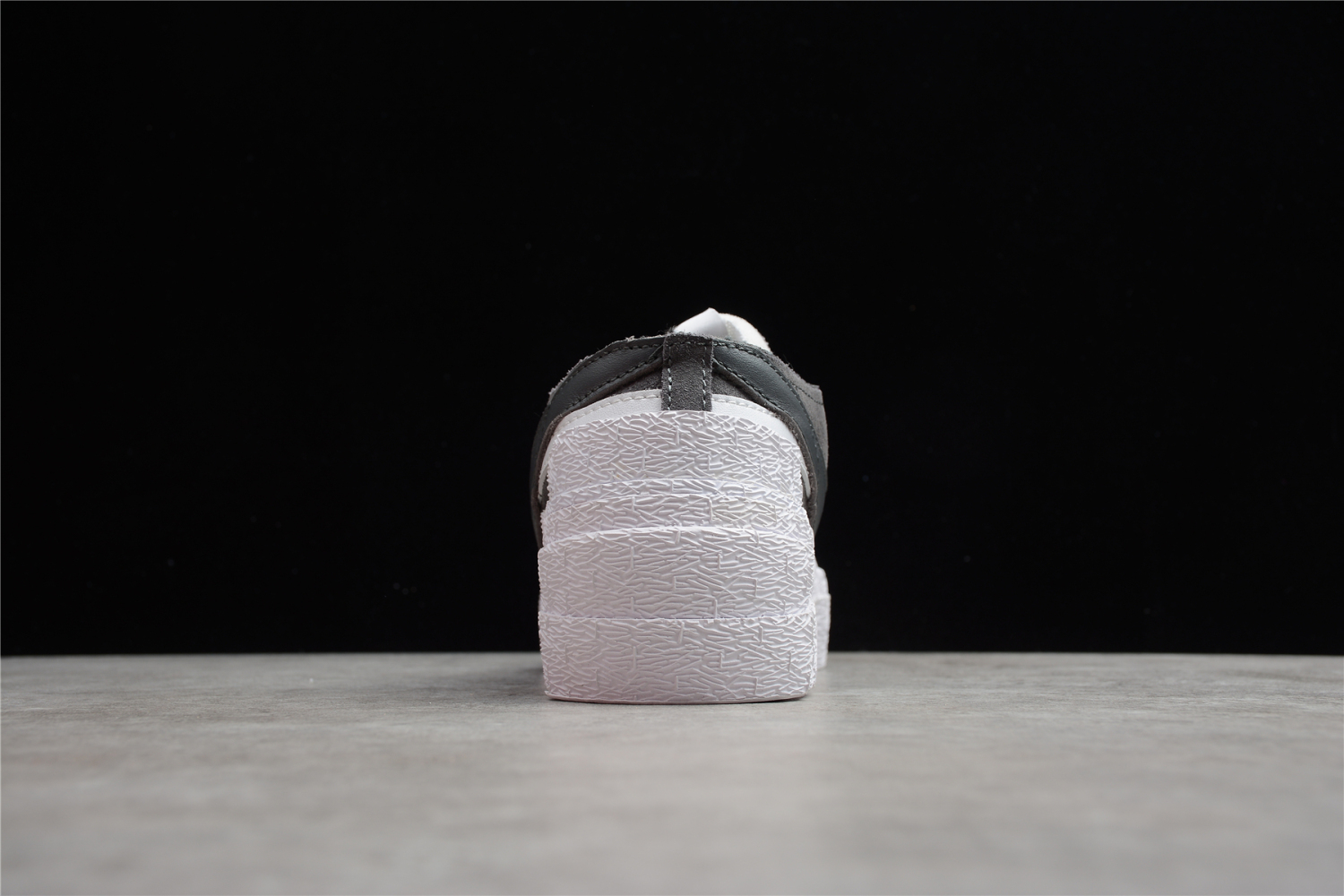 Nike Blazer Low sacai Iron Grey DD1877-001