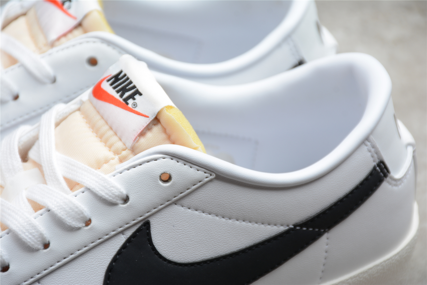 Nike Blazer Low 