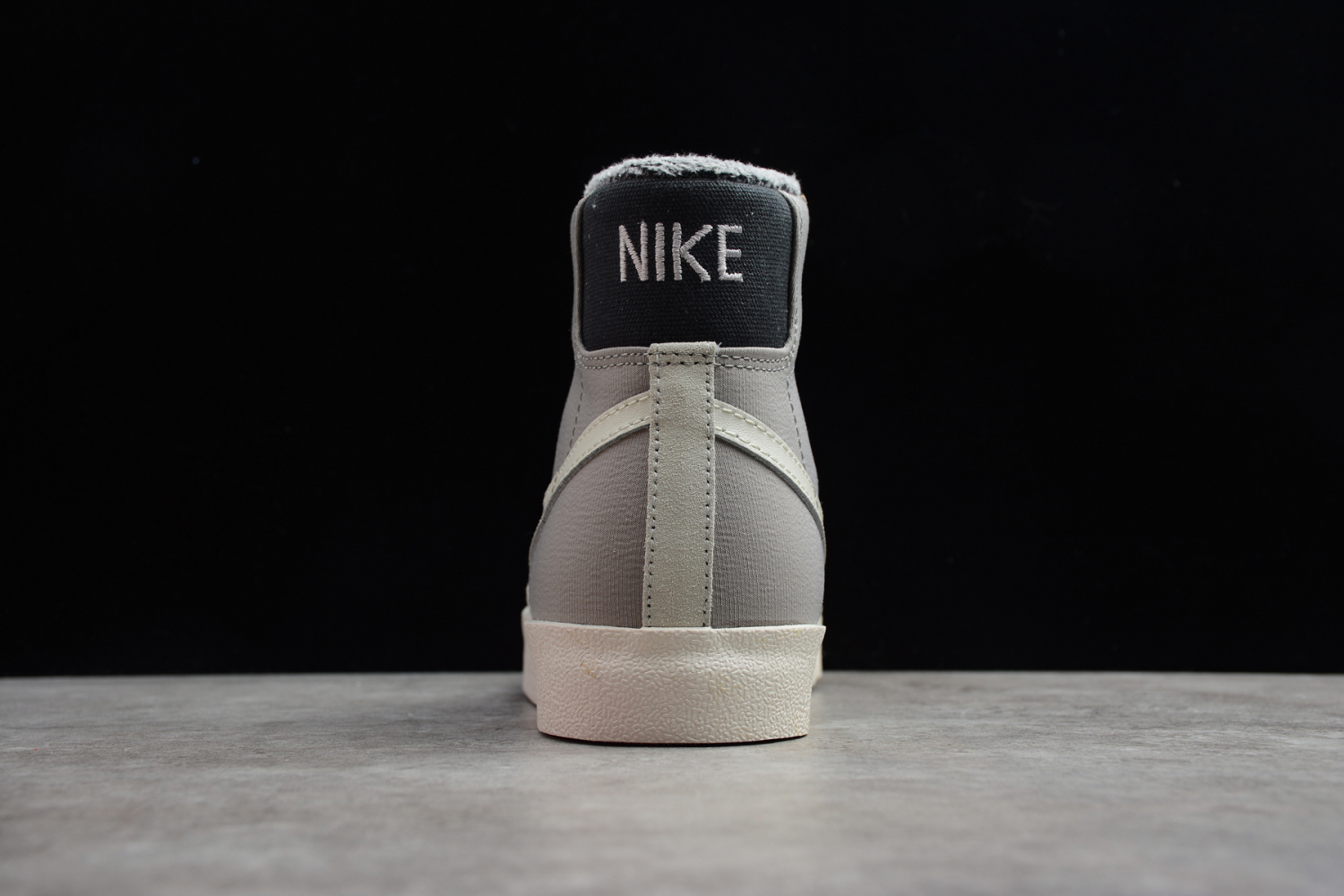 Nike Blazer Mid 77 Vintage SE - Dc5269-033
