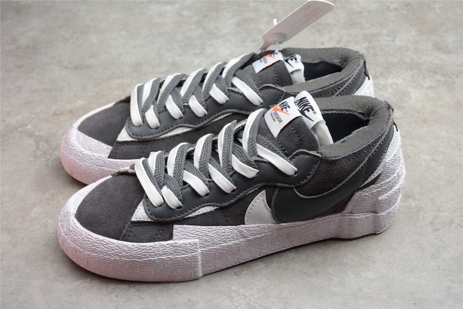 Nike Blazer Low sacai Iron Grey DD1877-001