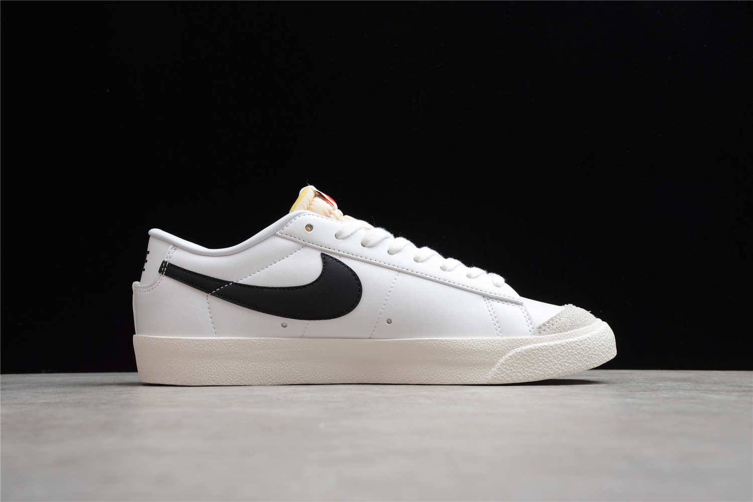 Nike Blazer Low 