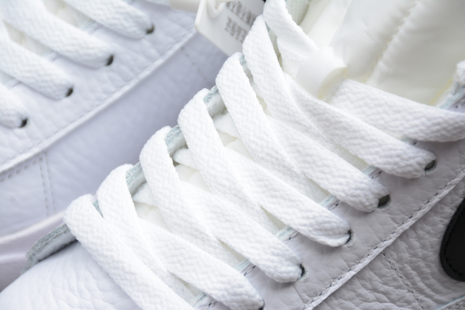 Nike Blazer Mid Retro White Black 845054-102