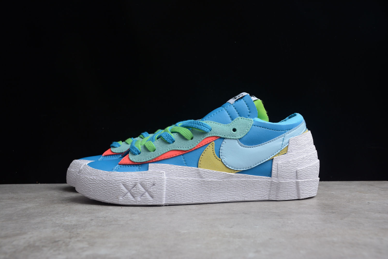 Nike Blazer Low sacai KAWS Neptune Blue DM7901-400