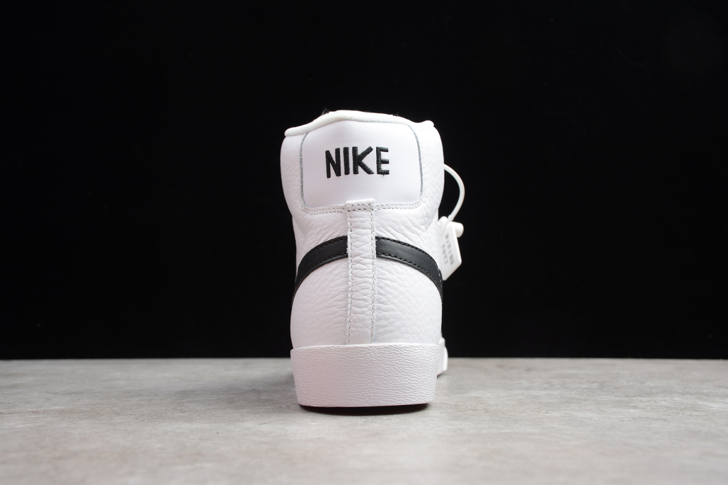 Nike Blazer Mid Retro White Black 845054-102