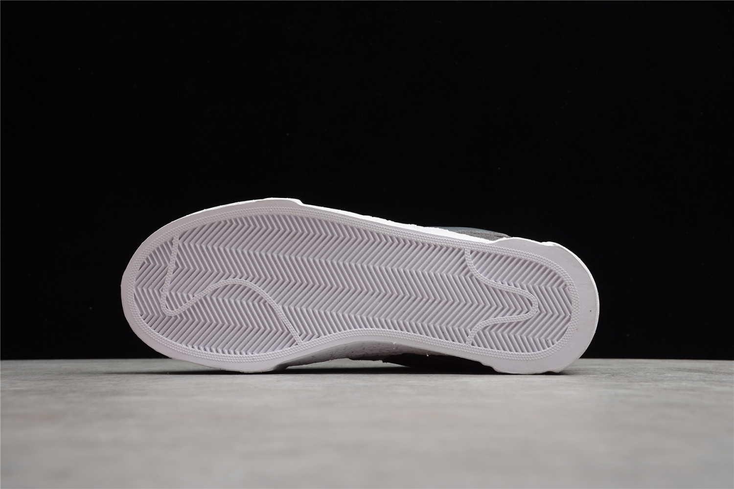Nike Blazer Low sacai Iron Grey DD1877-001