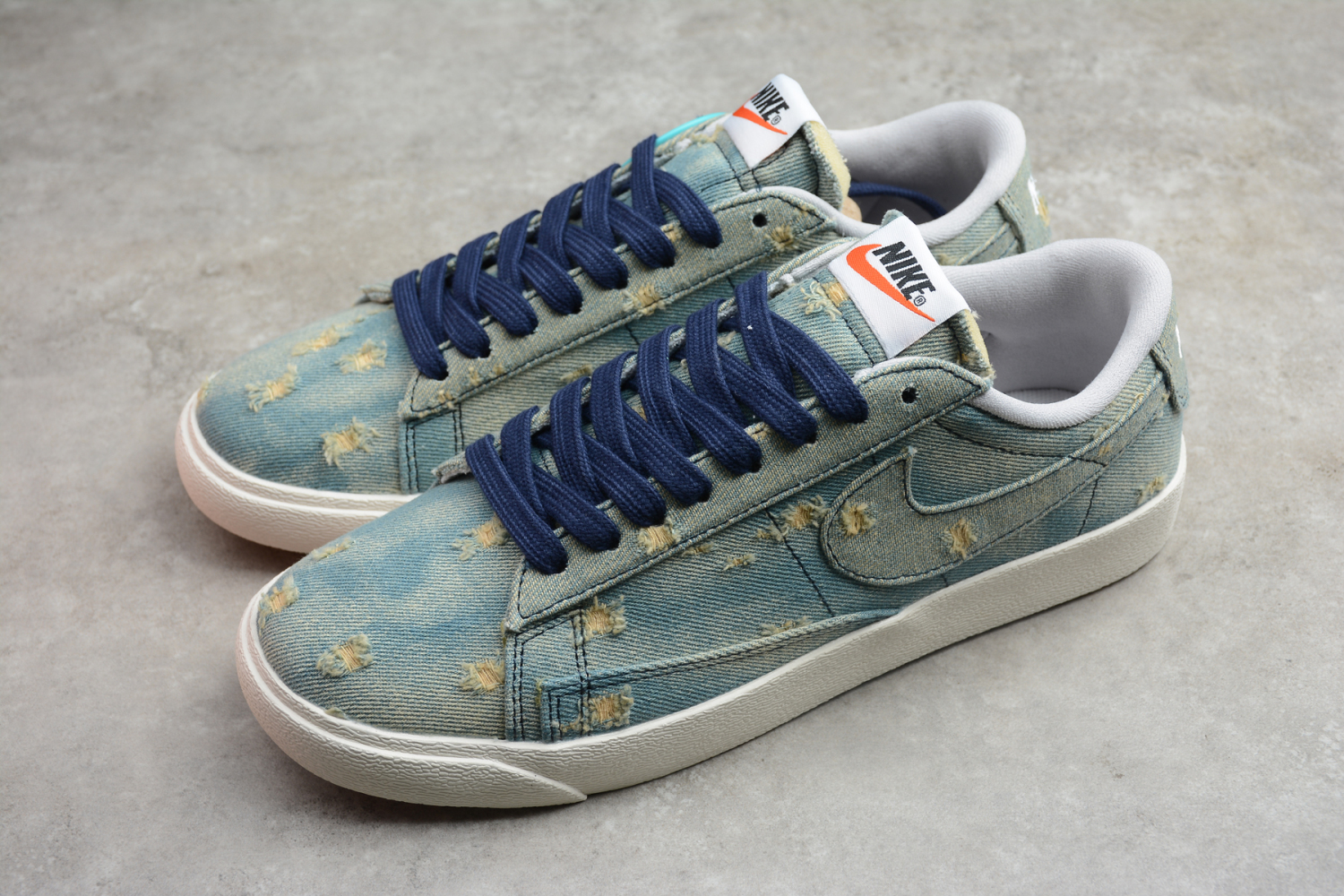 Levis Strauss x Nike Blazer Low QS HH Denim With Holes Casual Shoes 905345-403