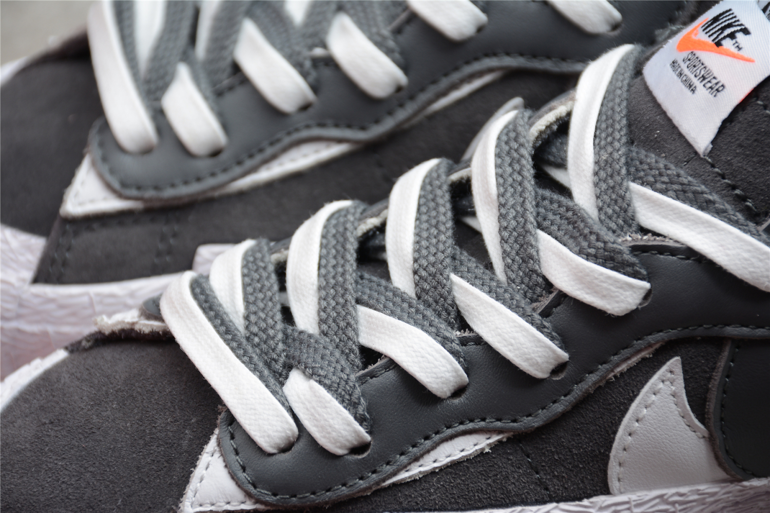 Nike Blazer Low sacai Iron Grey DD1877-001