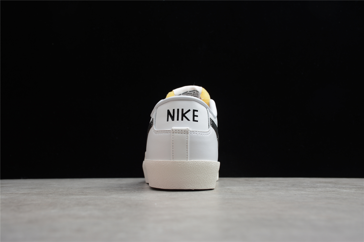 Nike Blazer Low 