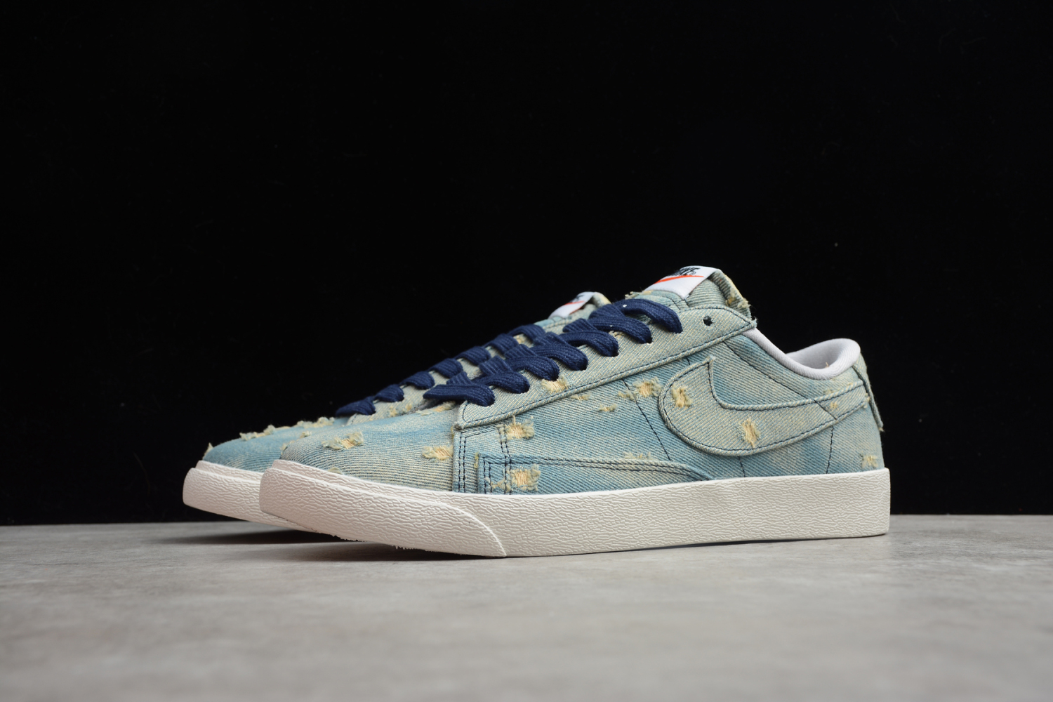 Levis Strauss x Nike Blazer Low QS HH Denim With Holes Casual Shoes 905345-403