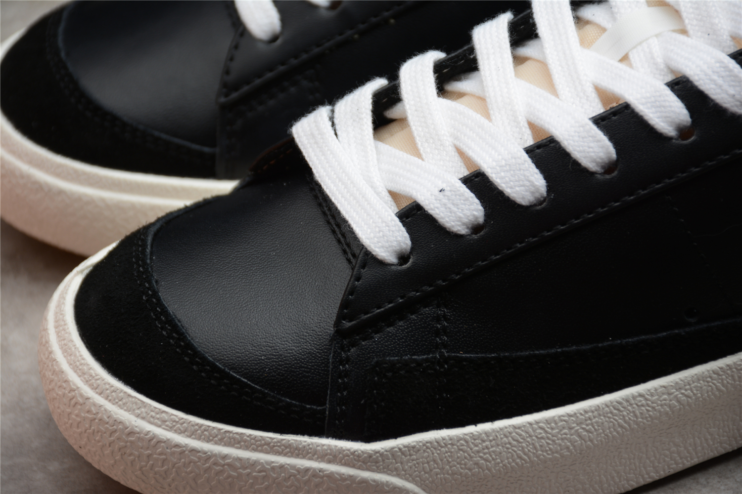 Nike Blazer Low 