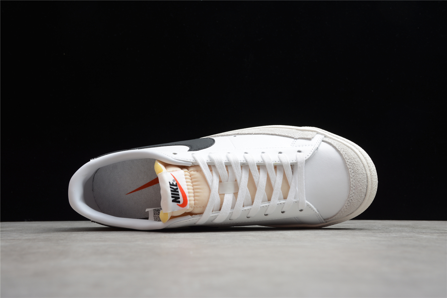 Nike Blazer Low 